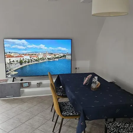 Apartment Stilvolles Für 4 Personen In Ulmerfeld